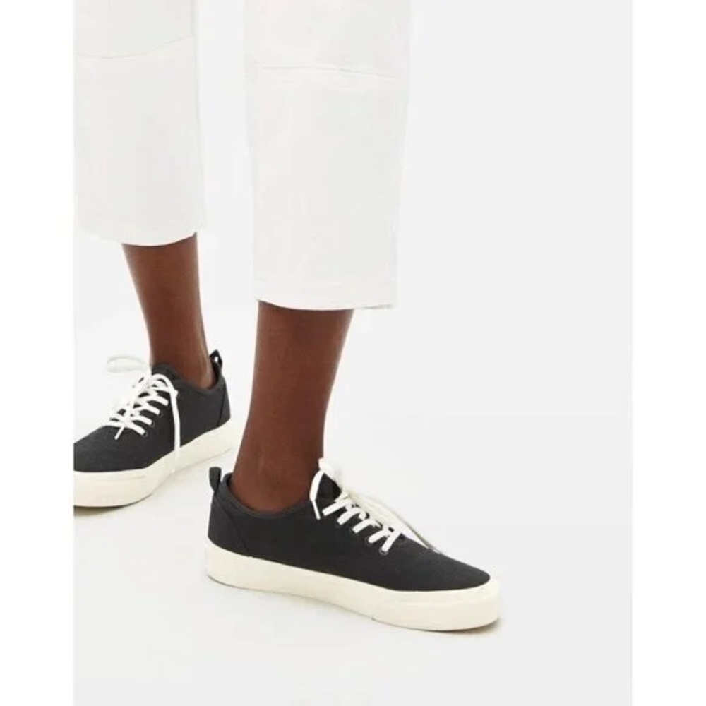 Everlane The Forever Sneaker in Black - sz 7